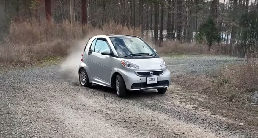Сколько удовольствия можно получить с помощью малыша-автомобиля Smart?