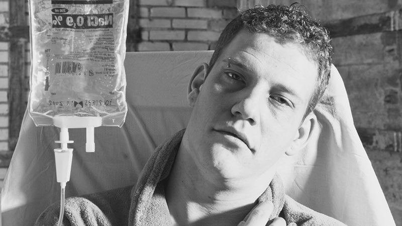 4 невероятно ценных совета от умирающего 24-летнего парня. Его слова берут за душу 4 невероятно ценных совета от умирающего 24-летнего парня. Его слова берут за душу