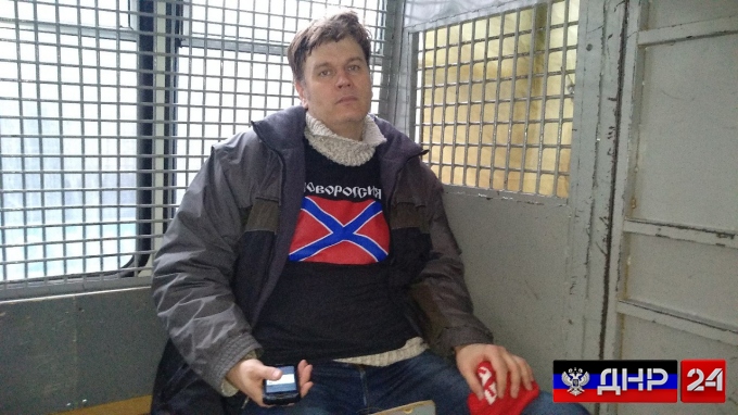 В Москве сторонники Новороссии сорвали показ фильм про украинских карателей (видео)