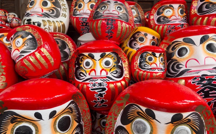 Возможным прообразом стали игрушки под названием дарум. /Фото: blogspot.com. Возможным прообразом стали игрушки под названием дарум. /Фото: blogspot.com.