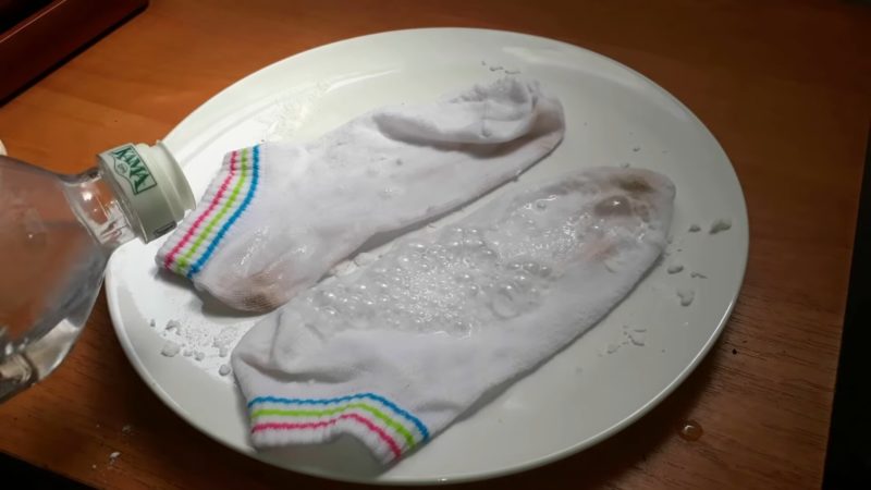 Даже самые грязные носки отбелятся после этого супер-способа
