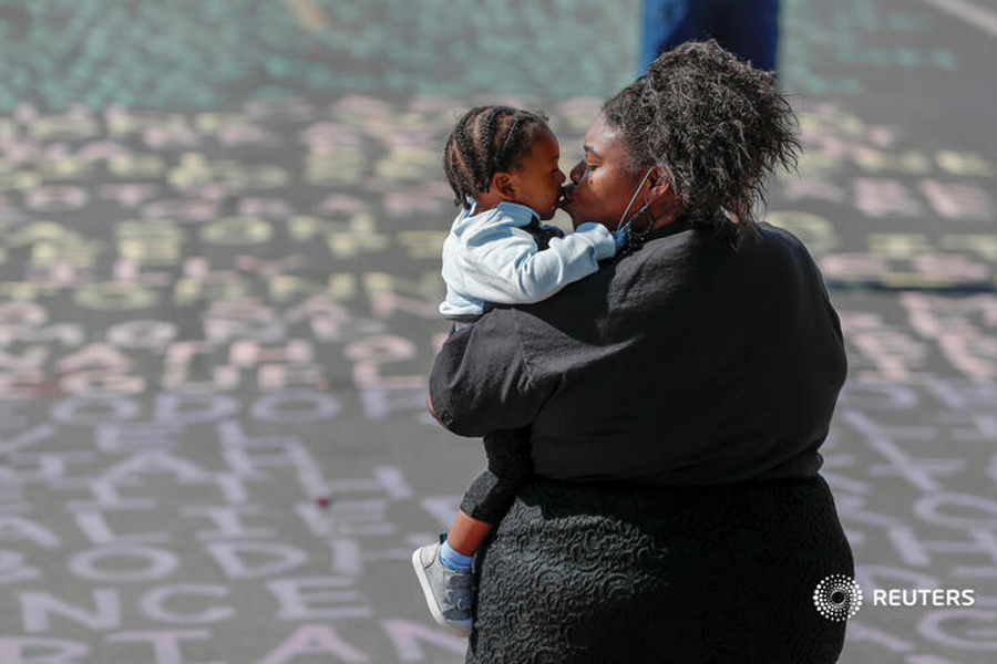 Black-Mother Black-Mother