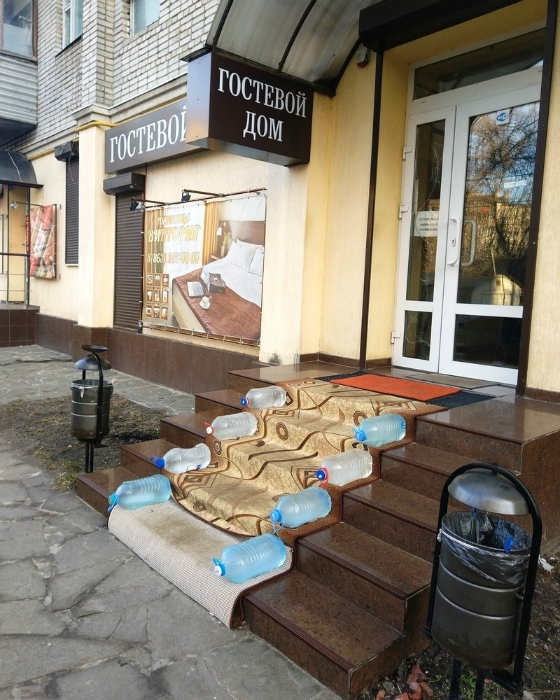 Эстетика хромает. | Фото: Всяко.нет. 17 нелепых казусов, которые могли произойти только в одной стране