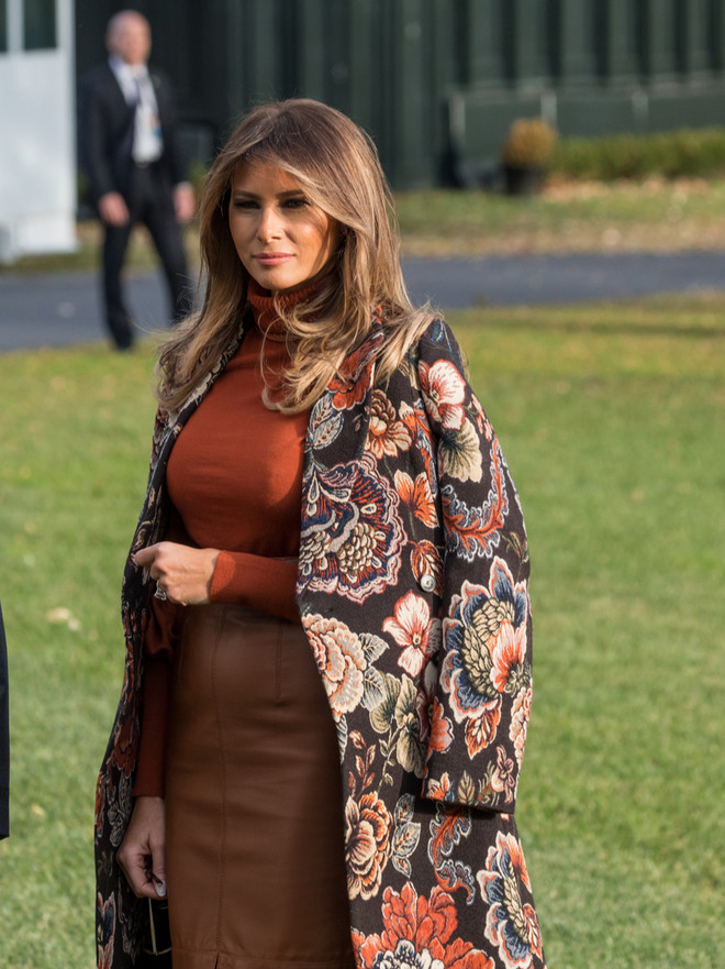 13 осенних образов Мелании Трамп, которые подходят всем (фото 18.2) 13 осенних образов Мелании Трамп, которые подходят всем (фото 27)