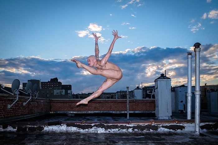 Фотопроект Bare Sky Dance: обнаженный балет на крышах Нью-Йорка балерина, балерун, балет, красота, обнажёнка, тела красивые, фотограф, фотопроект