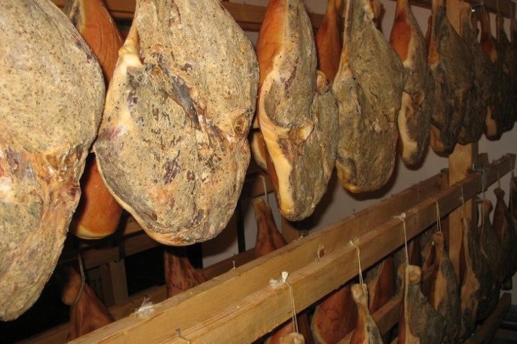 СТАРИННЫЕ СПОСОБЫ ХРАНЕНИЯ МЯСА СТАРИННЫЕ СПОСОБЫ ХРАНЕНИЯ МЯСА