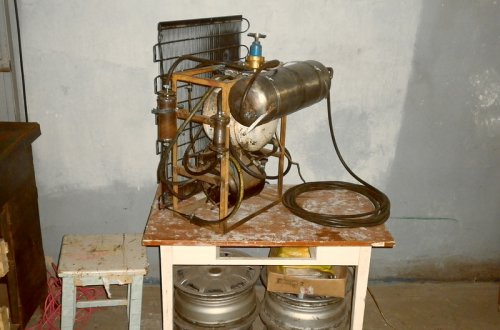 Steampunk air compressor is almost finished. Couple of welds need to be sealed.