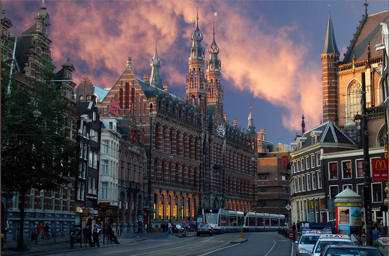 Столицы Европы Амстердам