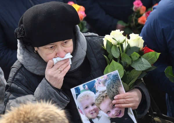 В Кемерево прощаются с погибшими при пожаре в «Зимней вишне»
