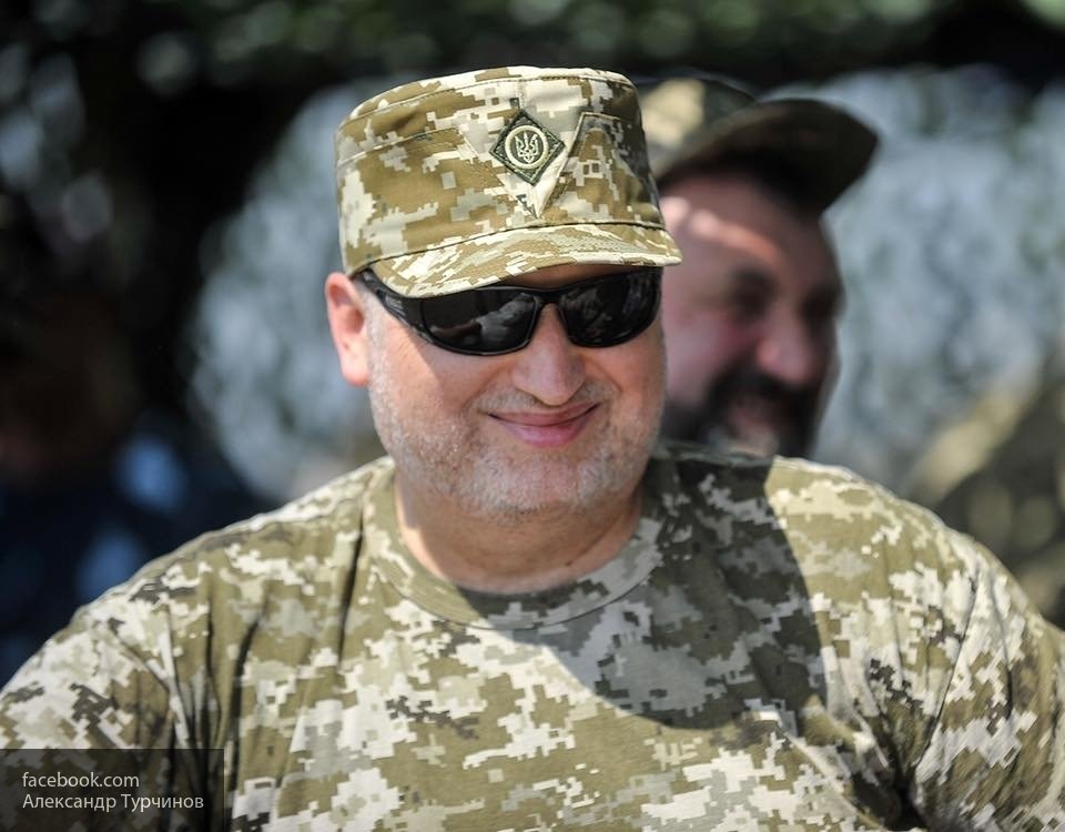 Турчинов рассказал о «тысячелетней истории» ВМС Украины Турчинов рассказал о «тысячелетней истории» ВМС Украины