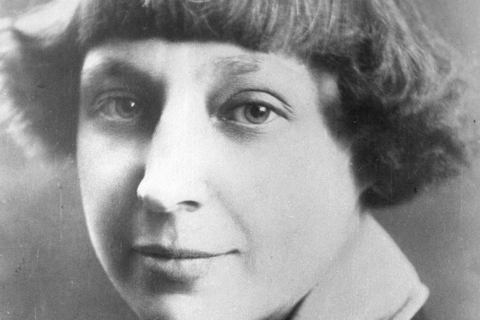 Яблочный пирог — любимый десерт литераторов: три оригинальных рецепта Яблочный пирог — любимый десерт литераторов: три оригинальных рецепта
