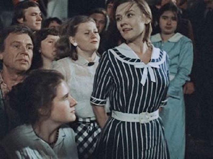 Вера Алентова в фильме *Москва слезам не верит*, 1979 | Фото: kino-teatr.ru Вера Алентова в фильме *Москва слезам не верит*, 1979 | Фото: kino-teatr.ru