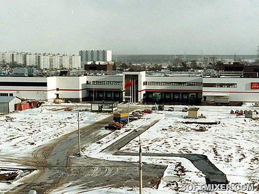 Первый Макдоналдс в Москве - исторические фото открытия в 1990 года
