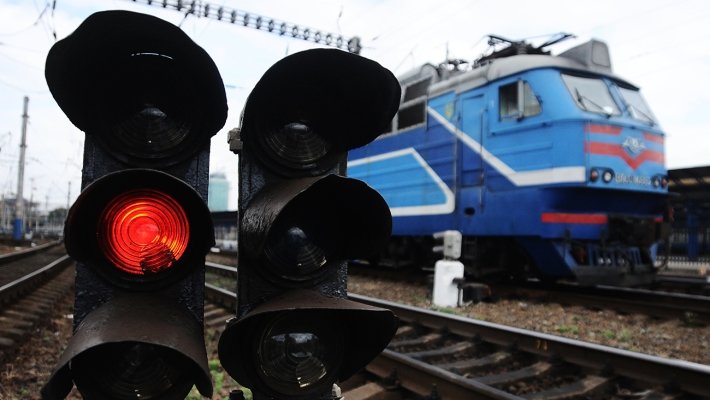 В Москве приостановлено движение поездов на участке Яхрома-Дмитров