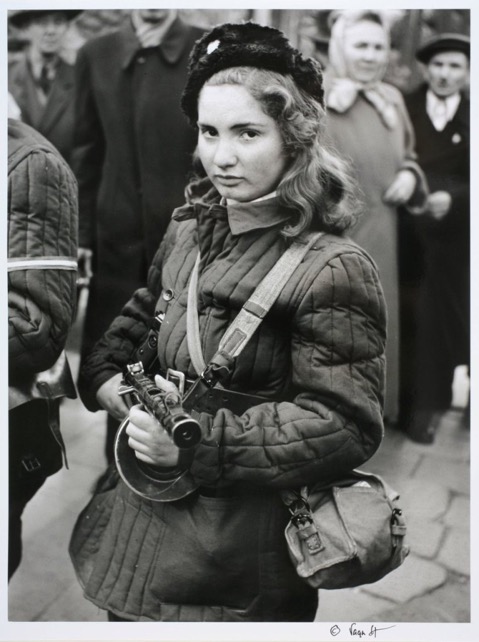 Венгрия 1956 год – как фашисты убивали коммунистов (18 +) Венгрия 1956 год – как фашисты убивали коммунистов (18 +)
