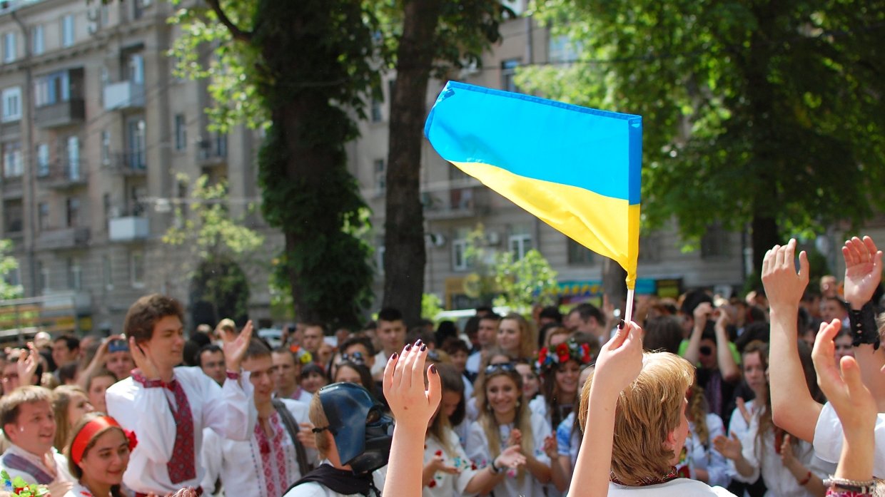 Стало известно, сколько украинцев в Закарпатье тайком получили второе гражданство