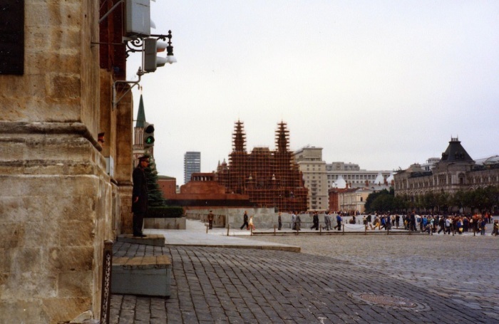 Назад в прошлое: атмосферные фотозарисовки из Москвы 1985 года