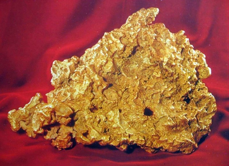Желанный странник - 69 килограмм Желанный странник - 69 килограмм драгоценности, камни, огромные, полудрагоценные, самые большие, факты