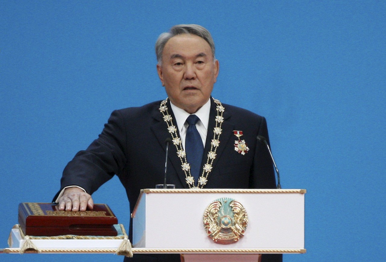 Срочно: Назарбаев решил сложить полномочия президента?