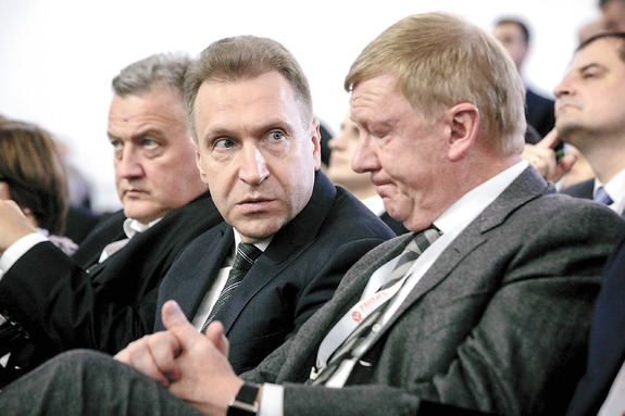 "Чубайс не нужен ни тем, ни другим. Похоже, ему конец..." "Чубайс не нужен ни тем, ни другим. Похоже, ему конец..."