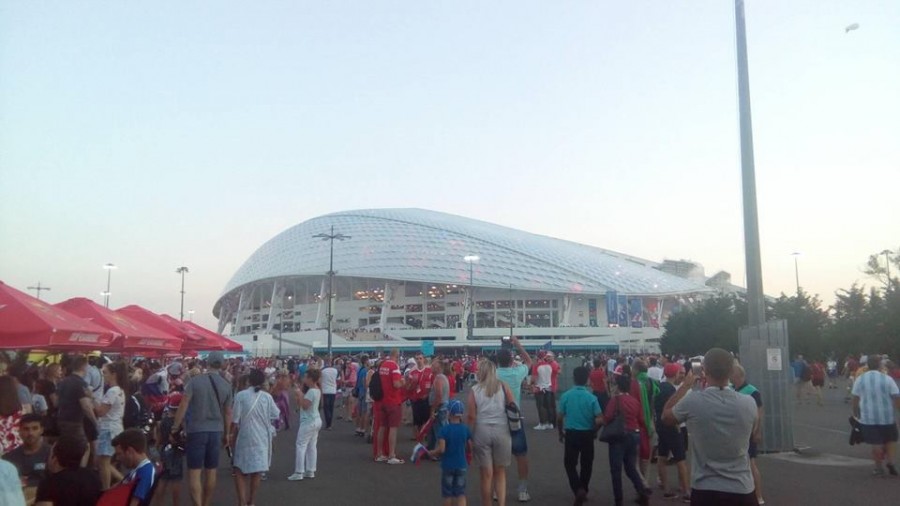 У меня на плече плакал аргентинец. Россию проводили с Чемпионата мира со слезами У меня на плече плакал аргентинец. Россию проводили с Чемпионата мира со слезами