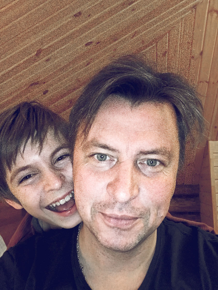«Быть отцом - это вечный стресс и сдерживаемая паника» «Быть отцом - это вечный стресс и сдерживаемая паника»