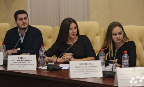 Аксёнов делает ставку на молодёжь Крыма