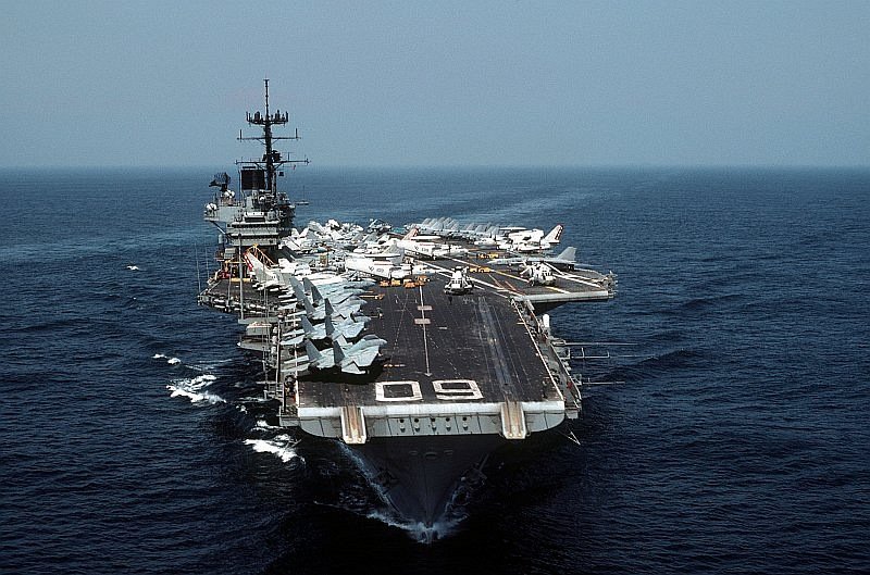 В отсеках Холодной войны. Противостояние ВМФ СССР и ВМС США В отсеках Холодной войны. Противостояние ВМФ СССР и ВМС США