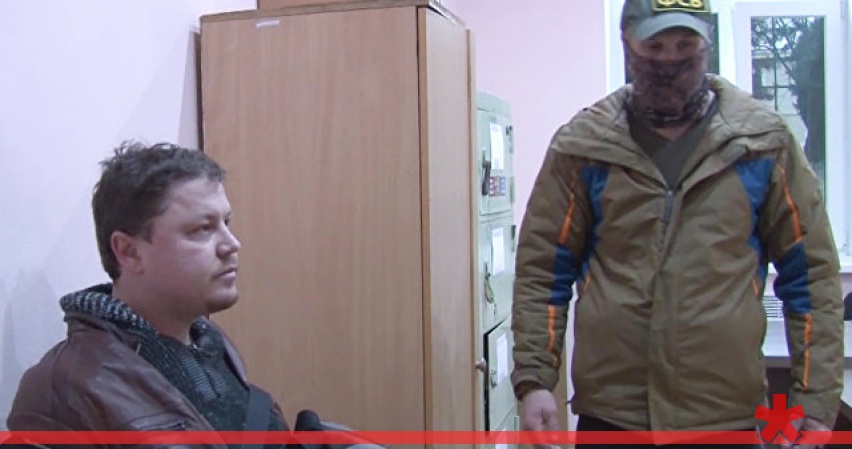 Задержанный в Крыму украинец признался в работе на СБУ Задержанный в Крыму украинец признался в работе на СБУ