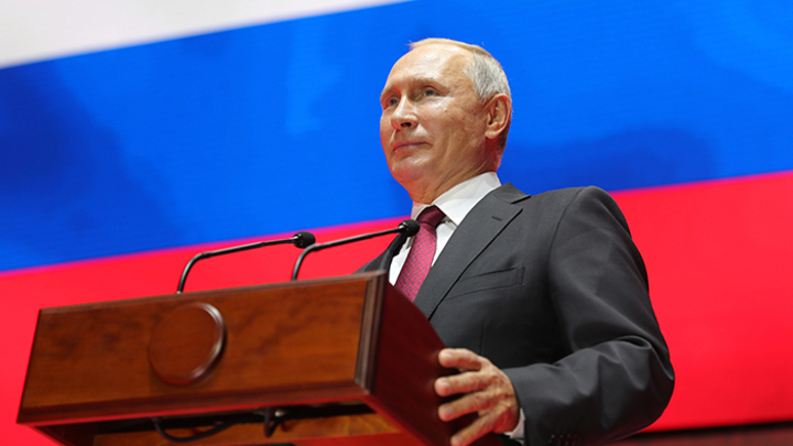 Путин лишил Россию демократии. И слава Богу Путин лишил Россию демократии.
<div id=