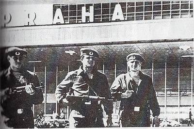 Танкисты в голубых беретах Танкисты в голубых беретах