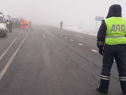 В Увате сотрудники штрафстоянки задержали фуру, требуя с водителя деньги за стоянку