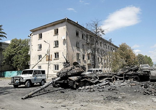 «Русские не могли провернуть такое дважды»: как бешеные танки майора Яковлева грузин гоняли «Русские не могли провернуть такое дважды»: как бешеные танки майора Яковлева грузин гоняли