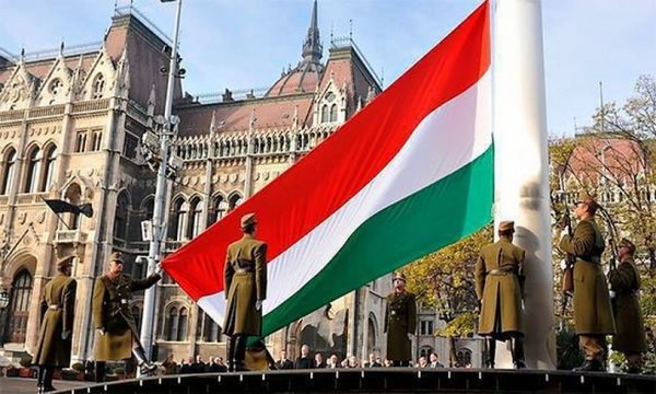 Министр сообщил, что Венгрия в Закарпатье не ограничилась раздачей паспортов Министр сообщил, что Венгрия в Закарпатье не ограничилась раздачей паспортов