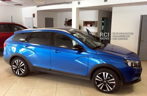 В Сеть попали фото топовой версии Lada Vesta SW Cross