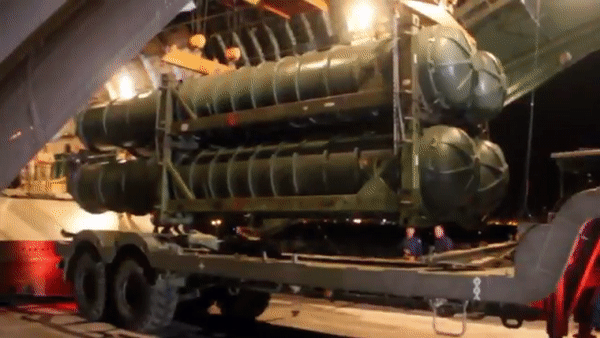 Доставка российских ЗРК С-300 для сирийских ПВО. / ТК "Звезда"