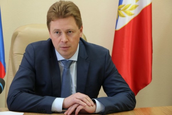 Губернатор Севастополя упрекнул городских депутатов в бездеятельности