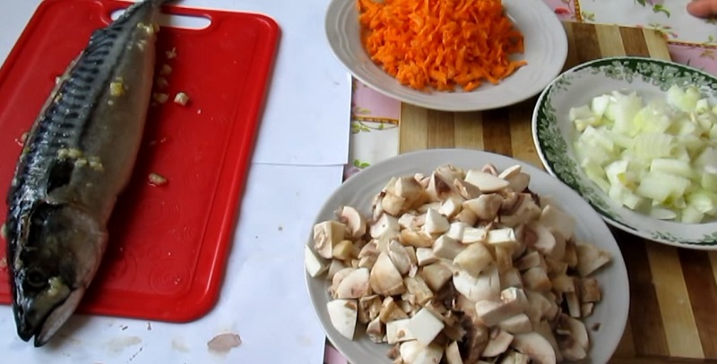 Фаршированная скумбрия! И на праздничный стол, и в обычную жизнь, нежная и сочная. Фаршированная скумбрия! И на праздничный стол, и в обычную жизнь, нежная и сочная.