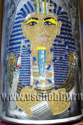 декорируем вазу бисером технология заполнения рисунка по частям