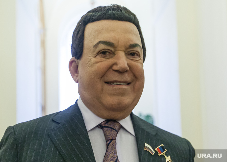 Кобзон откровенно рассказал о борьбе с раком. «Врачи сказали, осталось две недели»