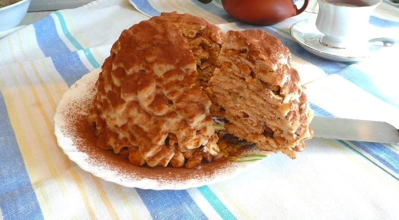 Bolo de bolinhos de peixe