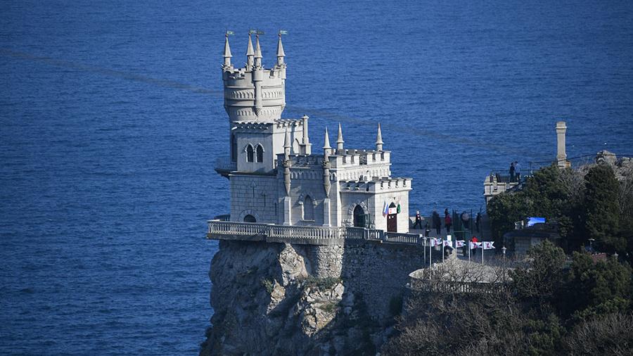 Вызывает иронию: в Крыму посчитали бессмыслицей новую стратегию Зеленского по возвращению полуострова