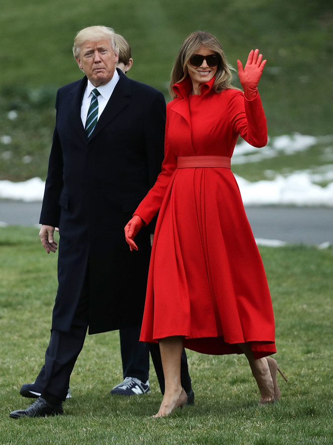13 осенних образов Мелании Трамп, которые подходят всем (фото 24.1) 13 осенних образов Мелании Трамп, которые подходят всем (фото 35)