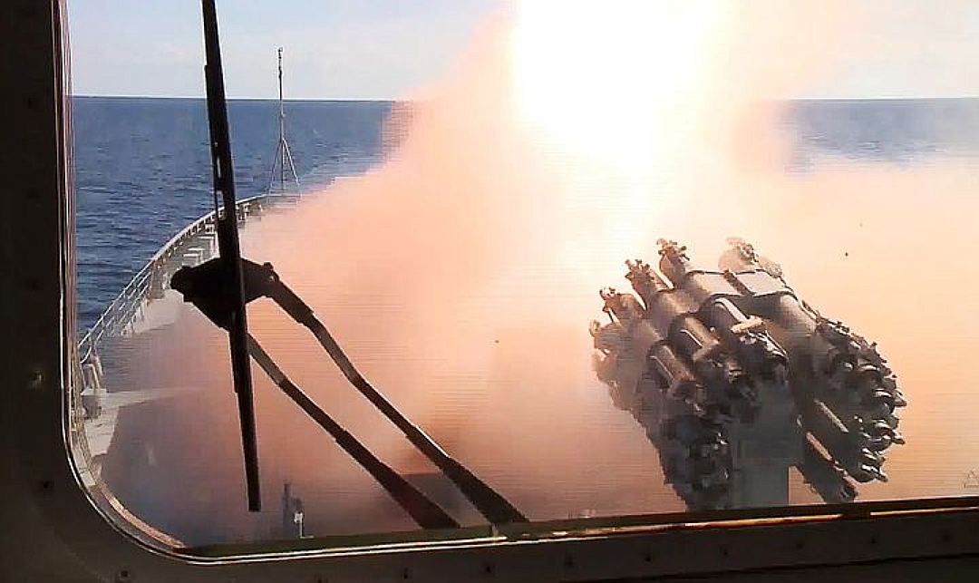 Бесценный боевой опыт получила и наша военно-морская группировка в Средиземном море. Фото: Минобороны РФ/ТАСС