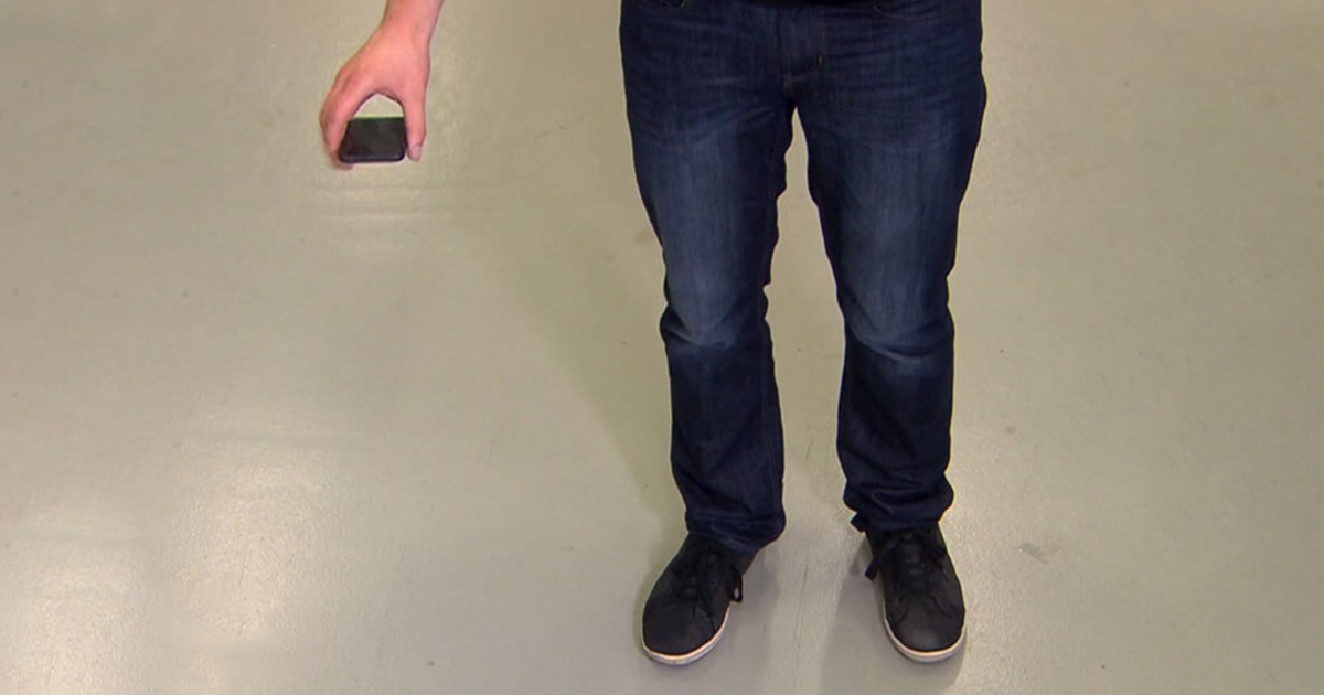 Genius Student Invented A “Mobile Airbag” That Deploys When You Drop Your Phone, And The Video Will Impress You