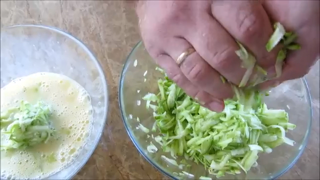 Рулет из кабачка с ветчиной и сыром еда, закуска, ветчина, сыр, вкусно, рецепт, длиннопост, другая кухня, как приготовить кабачки, видео