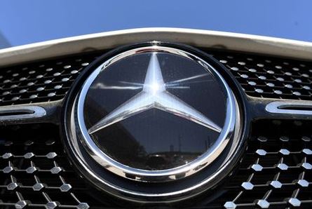 The Mercedes-Benz logo is seen near the Daimler headquarters In Stuttgart, Germany, April 22, 2020. REUTERS/Andreas Gebert/File Photo/File Photo The Mercedes-Benz logo is seen near the Daimler headquarters In Stuttgart, Germany, April 22, 2020. REUTERS/Andreas Gebert/File Photo/File Photo