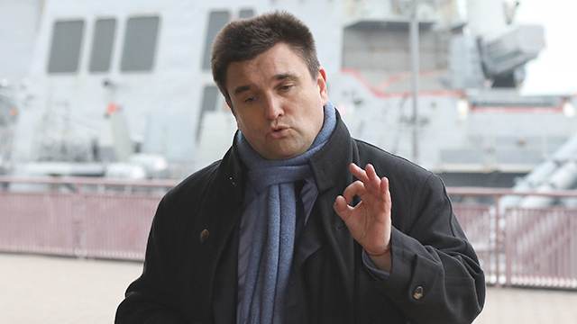 Украинский министр заявил об "отсутствии будущего" у Крыма в составе РФ