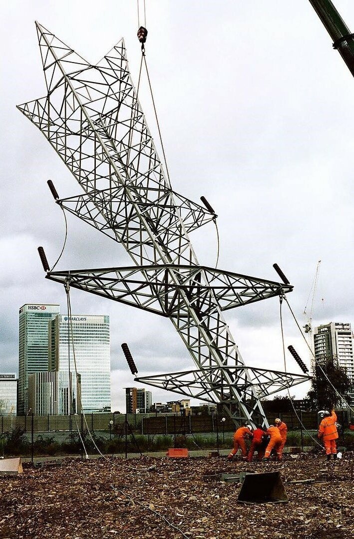 10 работ британского скульптора, у которого руки так и чешутся побаловаться с гравитацией Алекс Чиннек, в мире, гравитация, искусство, красота, люди, скульптор, талант