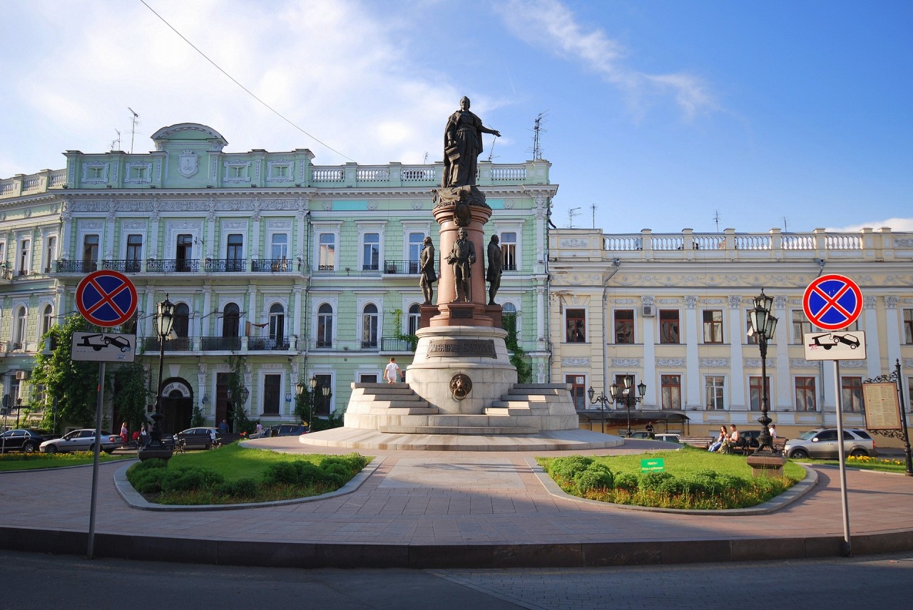 https://a.d-cd.net/587f0du-960.jpg